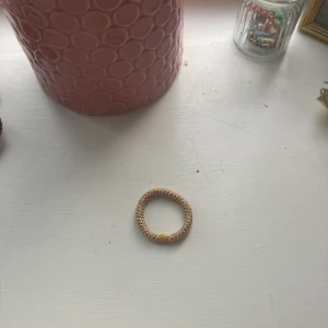 Kknekkii - Jätte fin färgglad Kknekki äkta och aldrig använd❤️❤️