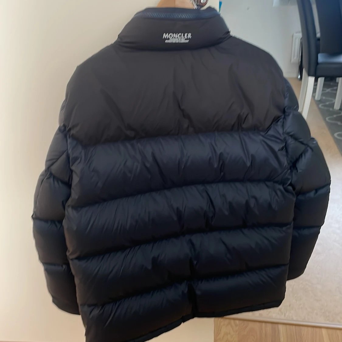 Moncler jacka  - 90