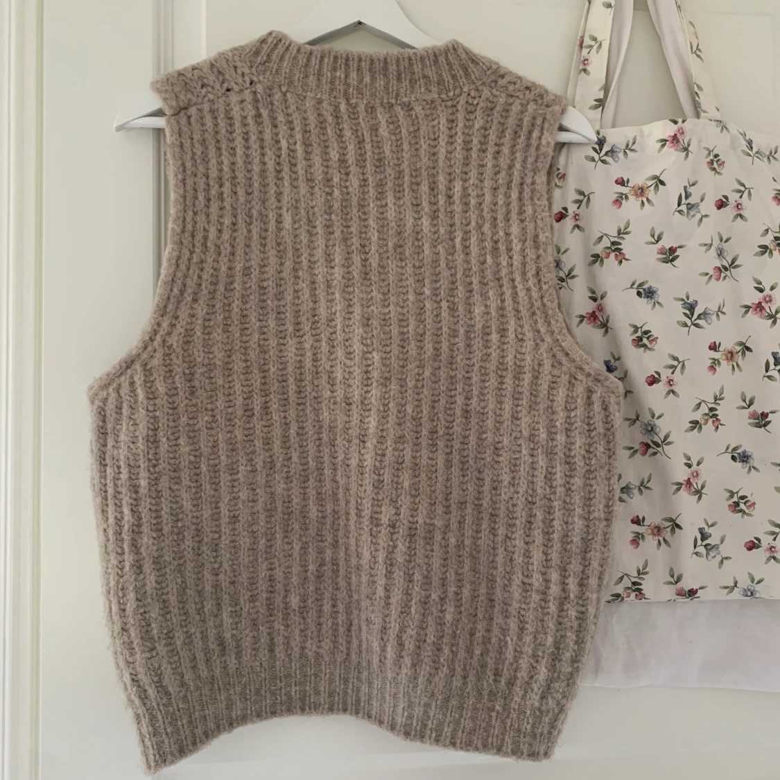 Stickad väst - 90