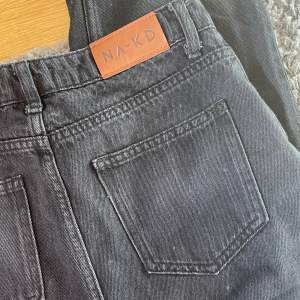 Straight jeans från NAKD, storlek 36 ❤️‍🔥 [det är först i kvarn som gäller]