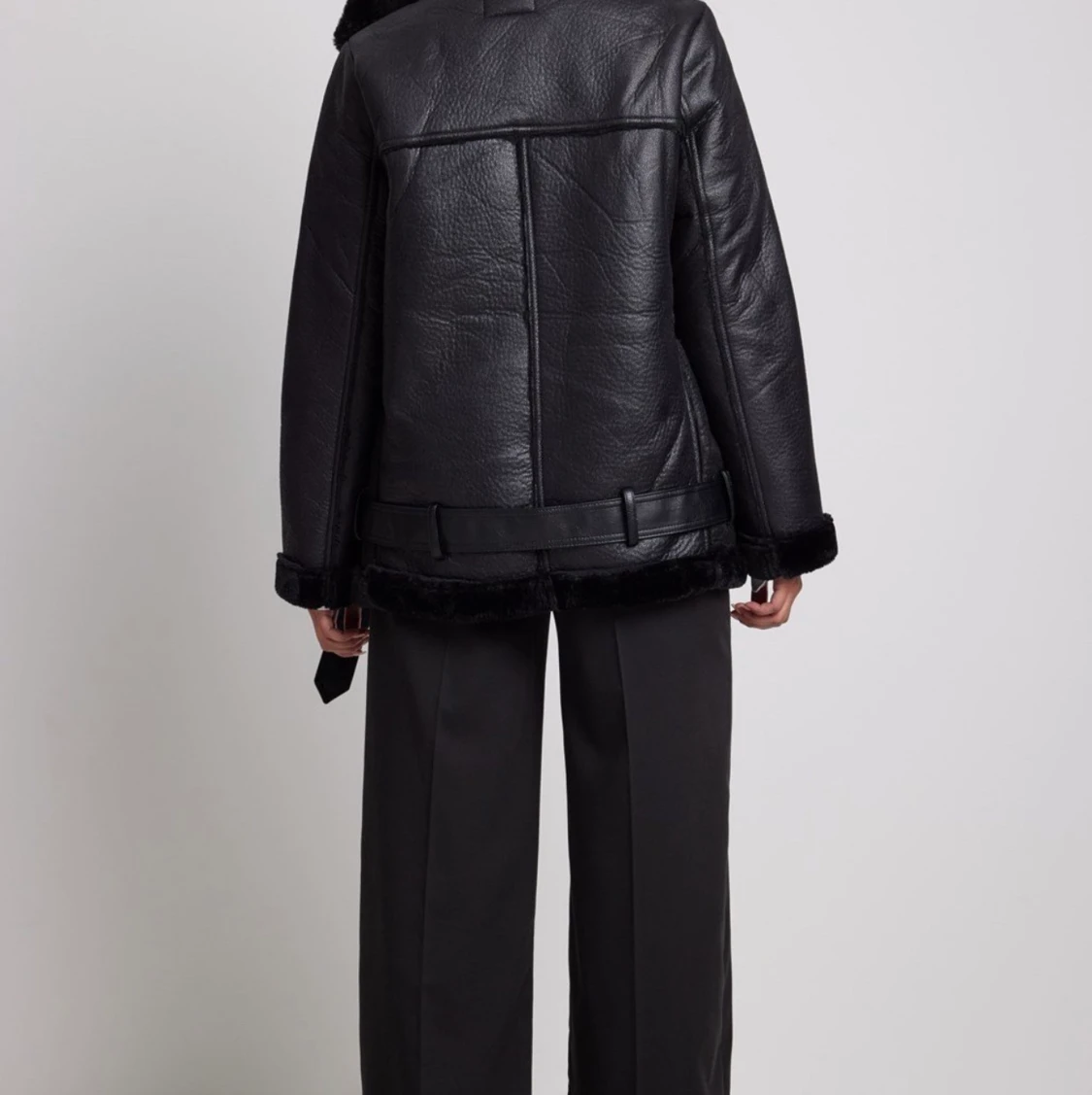 Skinnjacka NA-KD  - 90