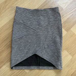 Kjol - En kjol från bershka i storlek xs