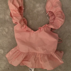 HM topp - Fin topp från HM, aldrig använd💕