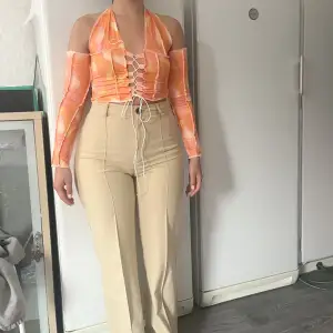 Orange tröja storlek S