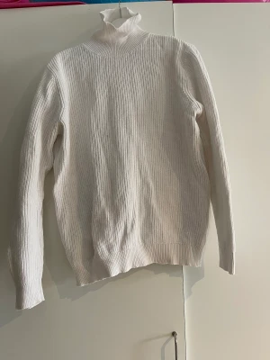 Tjocktröja  - 3 stycket superfina tjocktröjor 