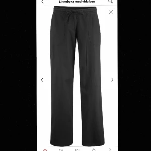 Svarta linnebyxor💕 - Säljer mina linnebyxor från bonprix aldrig använda då de inte passade💕
