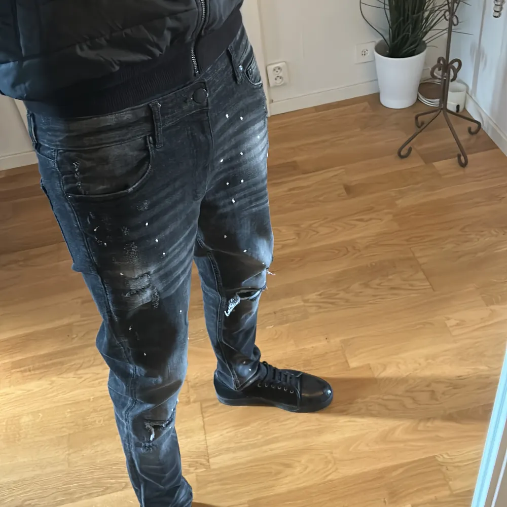Nya jeans köpta från Tyskland, nypris 700. Jeans & Byxor.