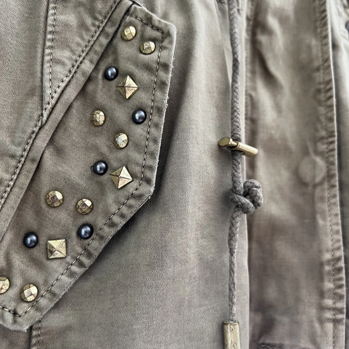 Zara - Armyjacka med nitar - 91