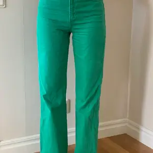 Zara jeans, storlek 36, är 164cm
