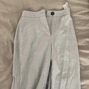 Kostymbyxor  - Kostymbyxor från Bershka. Jättefint skick 