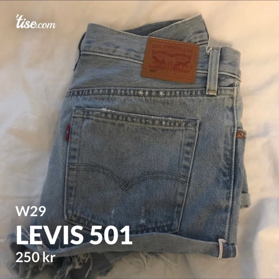 Levis shorts 