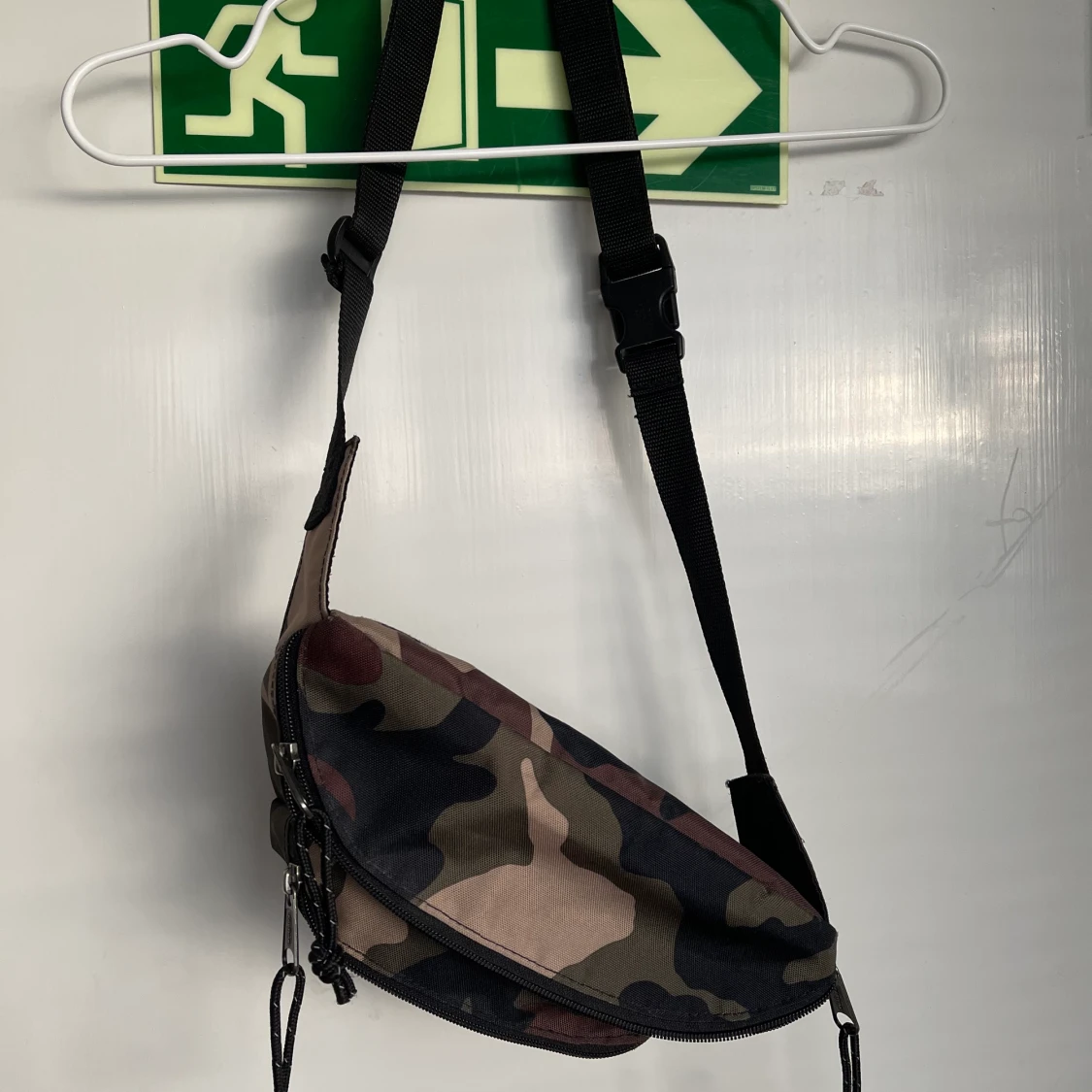 Eastpak Midjeväska - 90