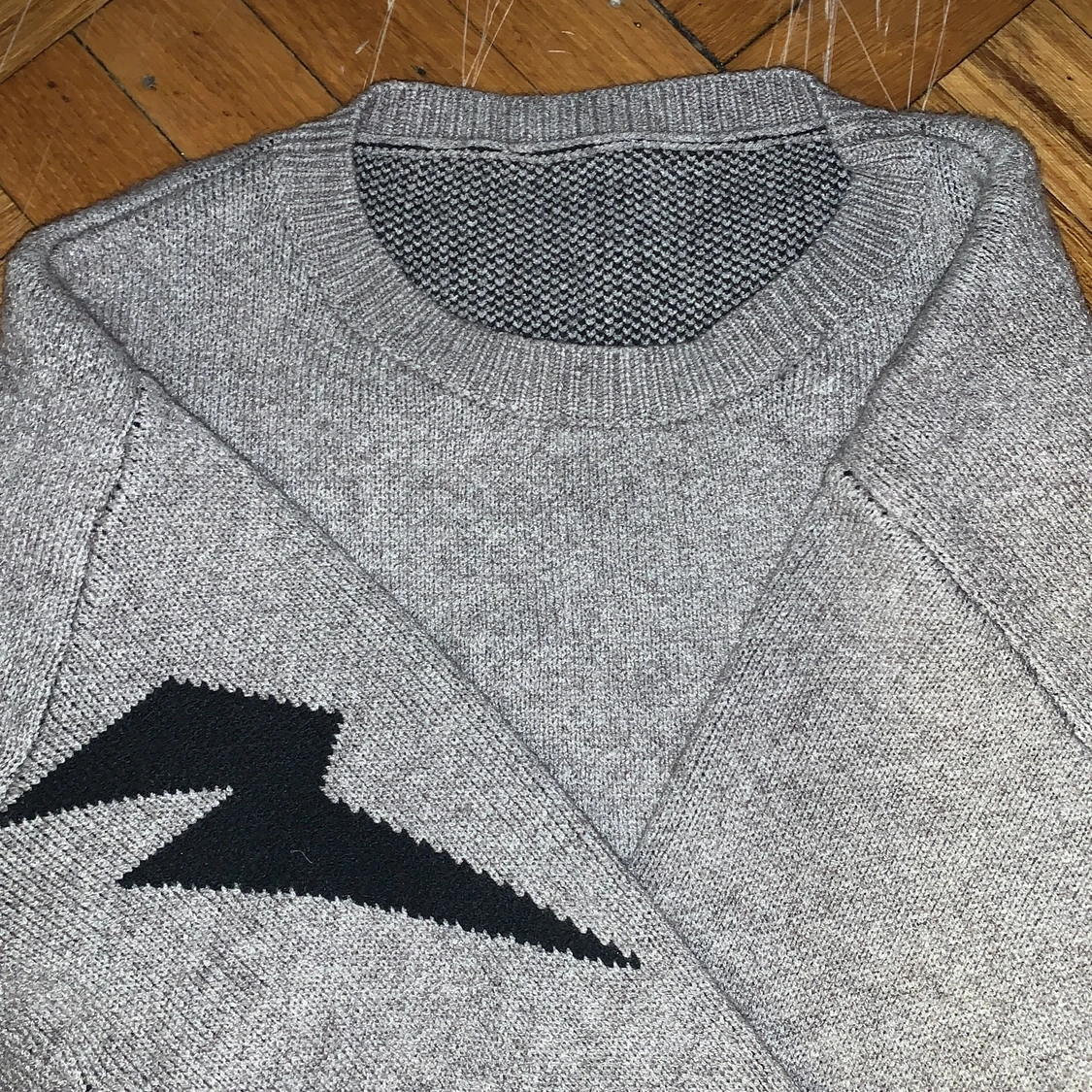 Grå blixt tröja - 90