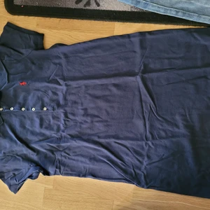 Ralph Lauren klänning  - Säljer en jätte fin Ralph Lauren klänning. Storlek s