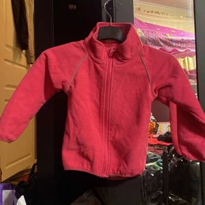 Varm jacka  - Säljer detta jacka för 30kr