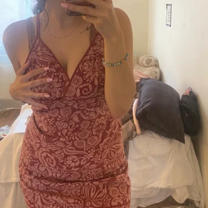 Klänning  - Aldrig använd från H&M i storlek 36🧡🧡🧡🧡