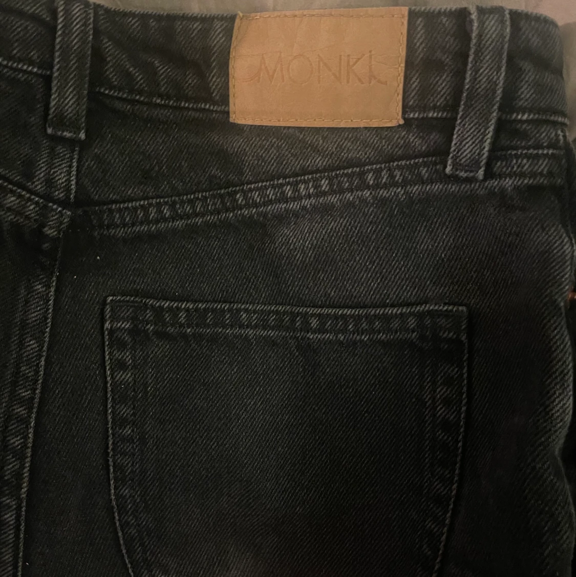 Svarta monki jeans - 90