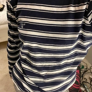 Randig gant tröja - Gant tröja i fint skick! 