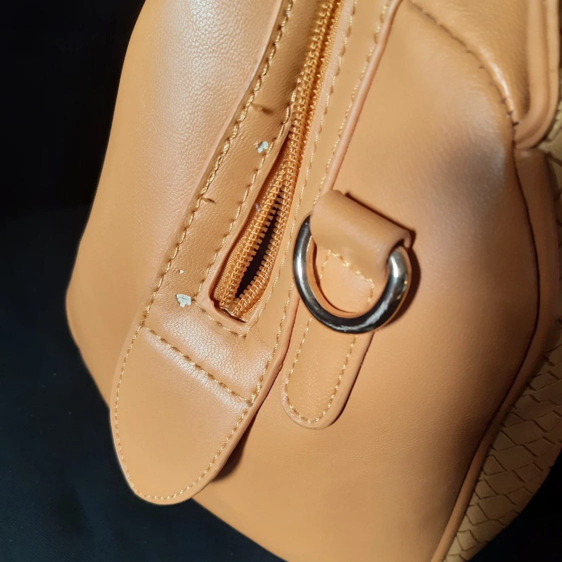 Väska strl 30×25×18 - 91