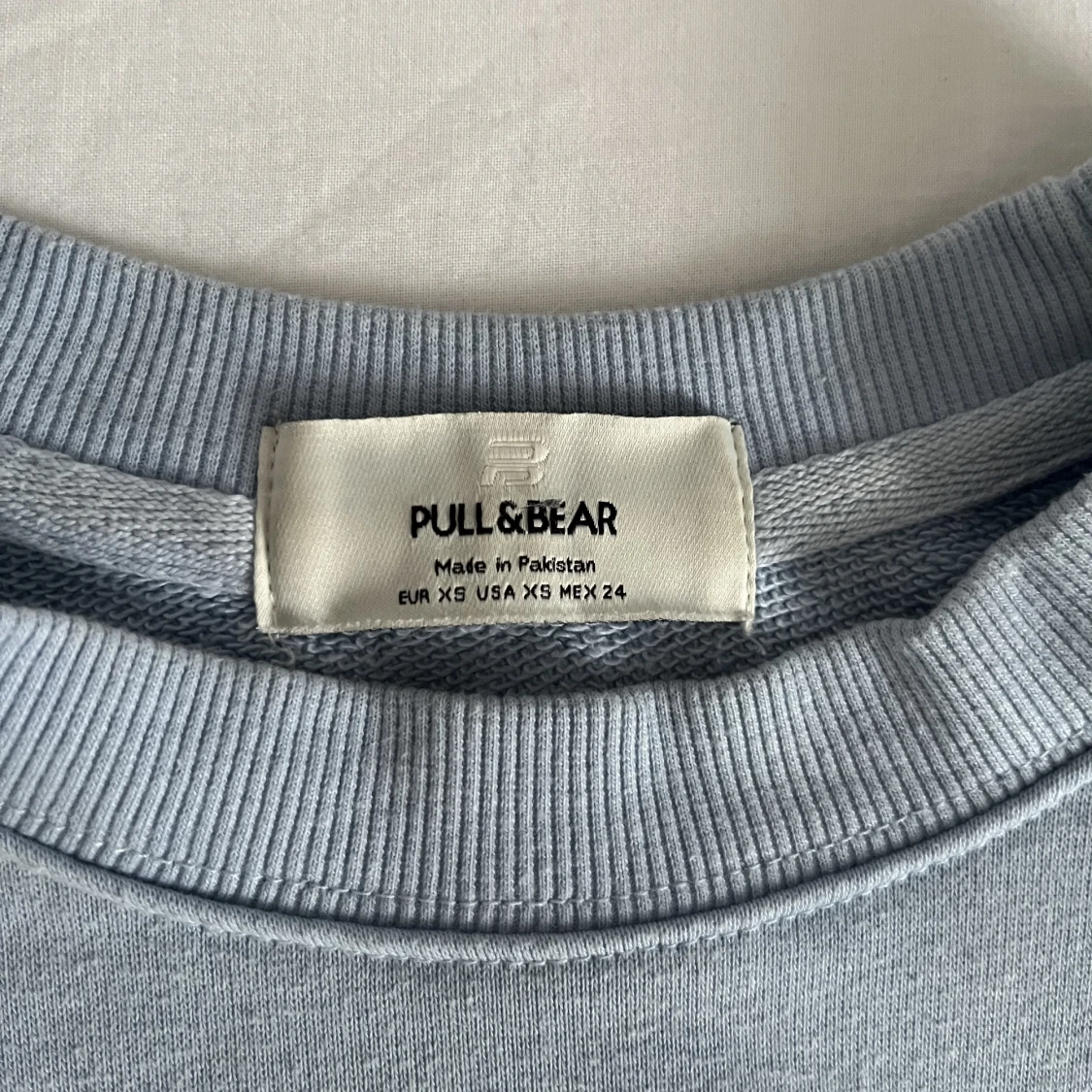 blå sweatshirt  - 91