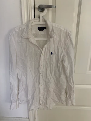 Skjorta - Linneskjorta från polo Ralph lauren i storlek medium