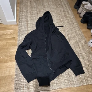 Svart kofta  - Fin kofta ifrån hm Bra skick