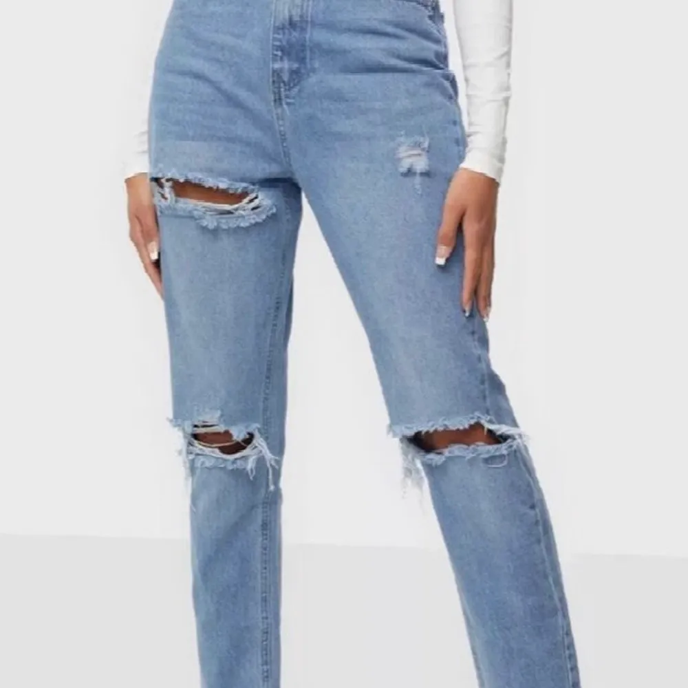 Jeans från Missguided ✨ Använd fåtal gånger, därav fint skick.  . Jeans & Byxor.
