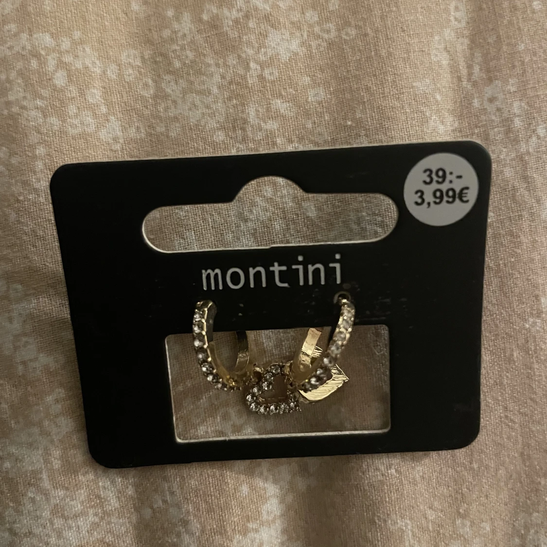 Nya örhängen  - 91