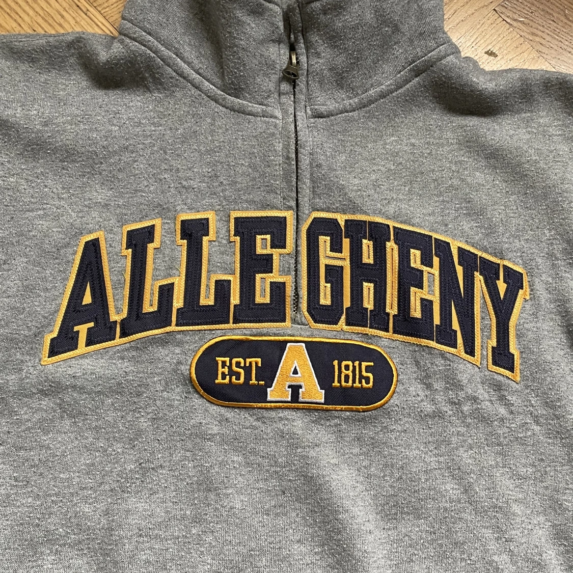 Vintage Zip Hoodie - 90