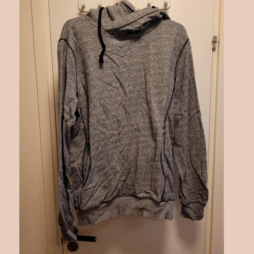 Size M gray hoodie. Slightly used in good condition. Feel free to contact for more info & Swedish . Hoodies.