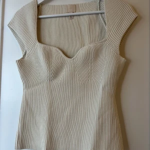 Fin topp från H&M  - Helt oanvänd