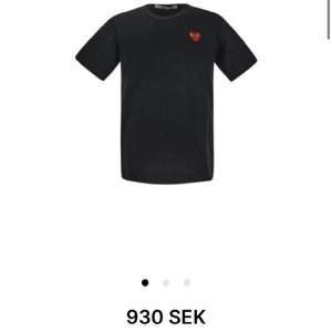 Säljer denna cdg T-shirten strl S pris 350
