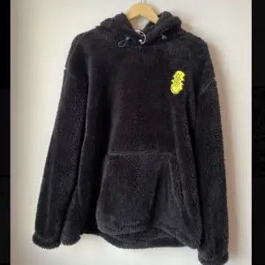 Unworn hoodie, very soft and warm, good for outdoors and around the house