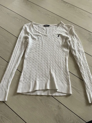 Polo ralph lauren tröja - Ralph lauren tröja, helt okej skick🥰
