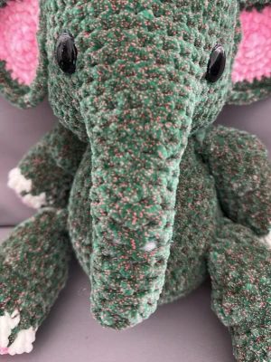 Virkad Elefant - En virkad Liten Elefant Hulda! Virkad i mysigt Tuvan Sprinkel! En mysig gosig och underbar vän