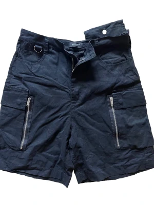 Undercover shorts - Size 30/32