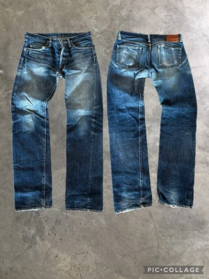 Momotaro selvedge jeans straight fit - Tjena! Säljer ett par momotaro jeans | Passform: Straight/ Bootcut | Storlek W30 | Skick: Mycket bra | Mått: Midja 40cm Ytterbenslängd 103cm Benöppning | Detta är pink selvedge id vilket gör dom svårare att hitta än vanliga