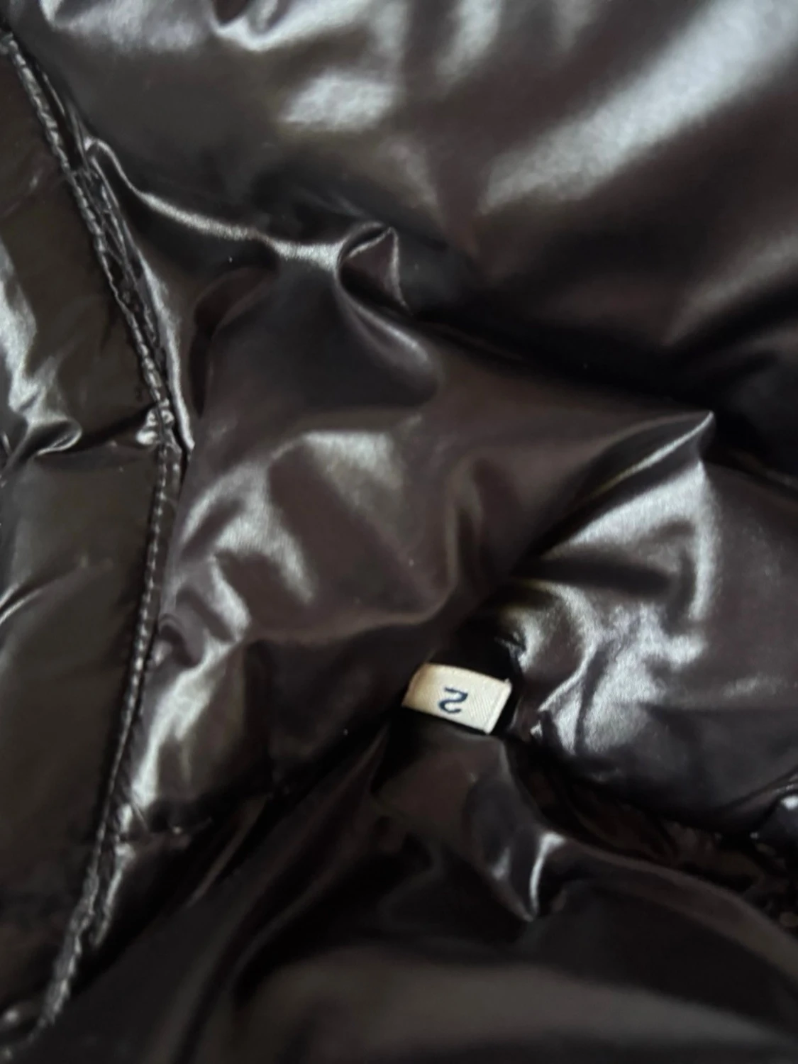 Svart dunväst från Moncler - 4