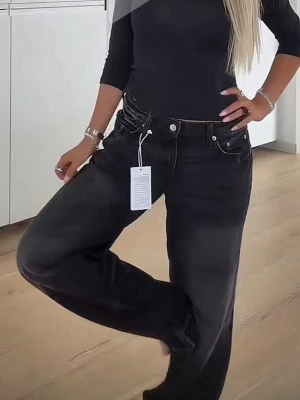 Weekday jeans - Arrow low waist regular straight jeans från weekday, 