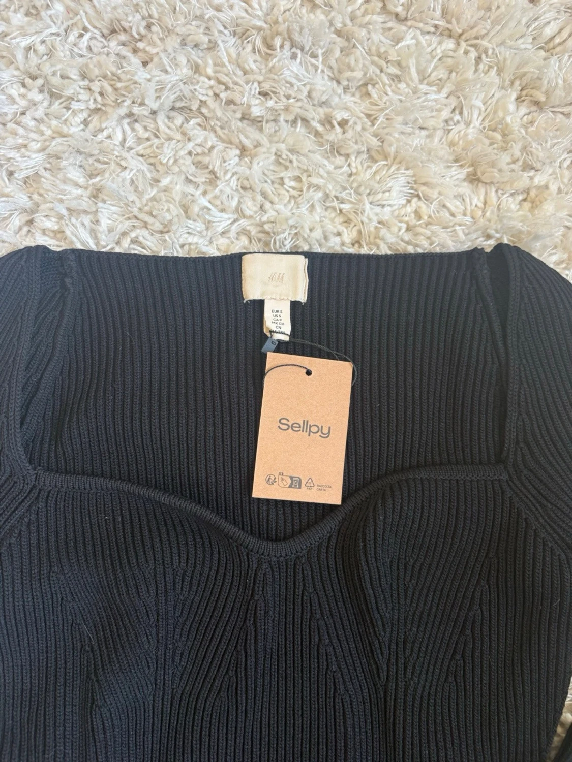 Svart ribbad topp från H&M - 1