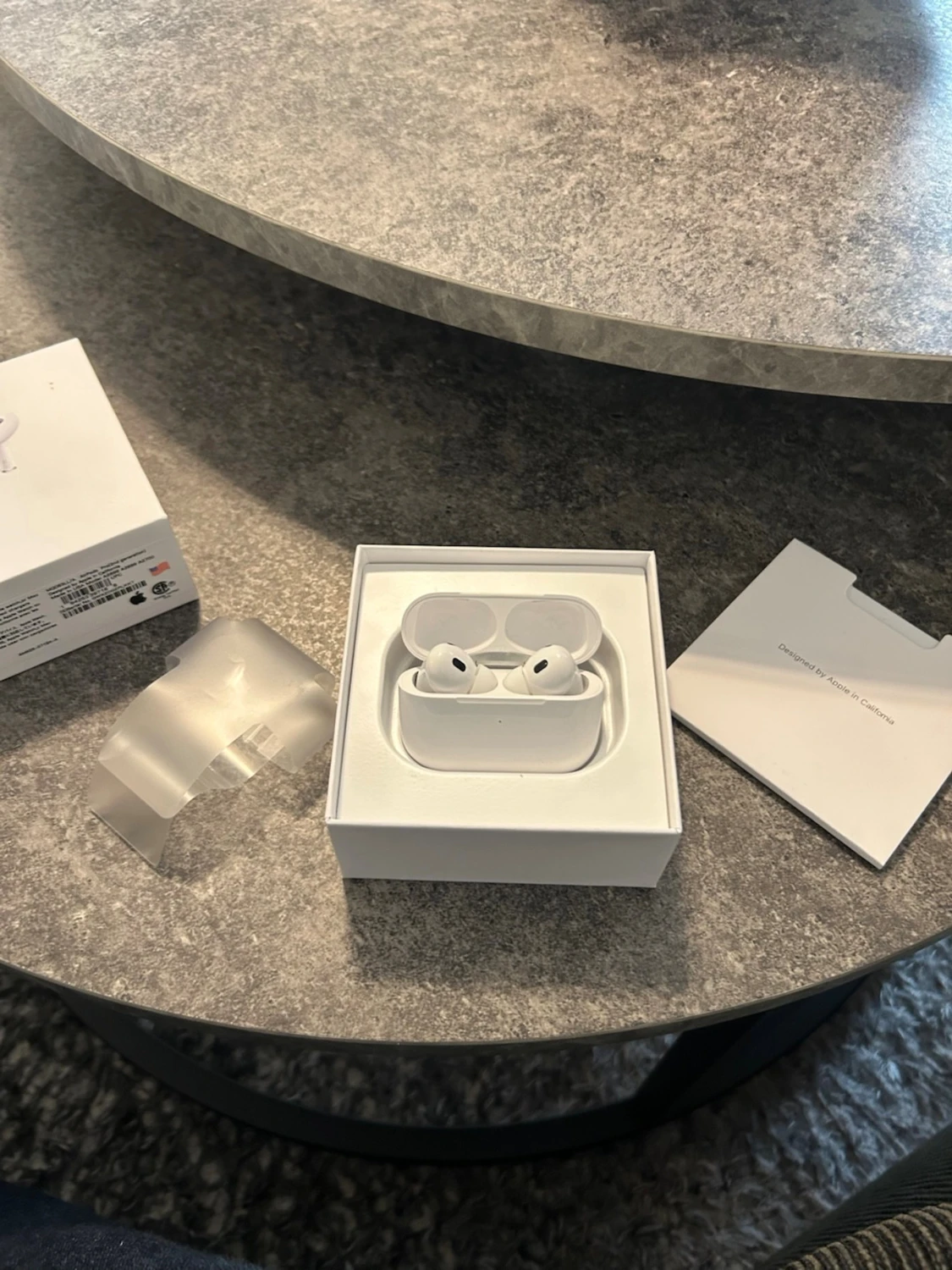 Apple AirPods Pro 2nd Gen MagSafe - 5