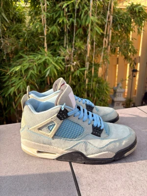 Air Jordan 4 - Snygga Air Jordan 4 sneakers UNC