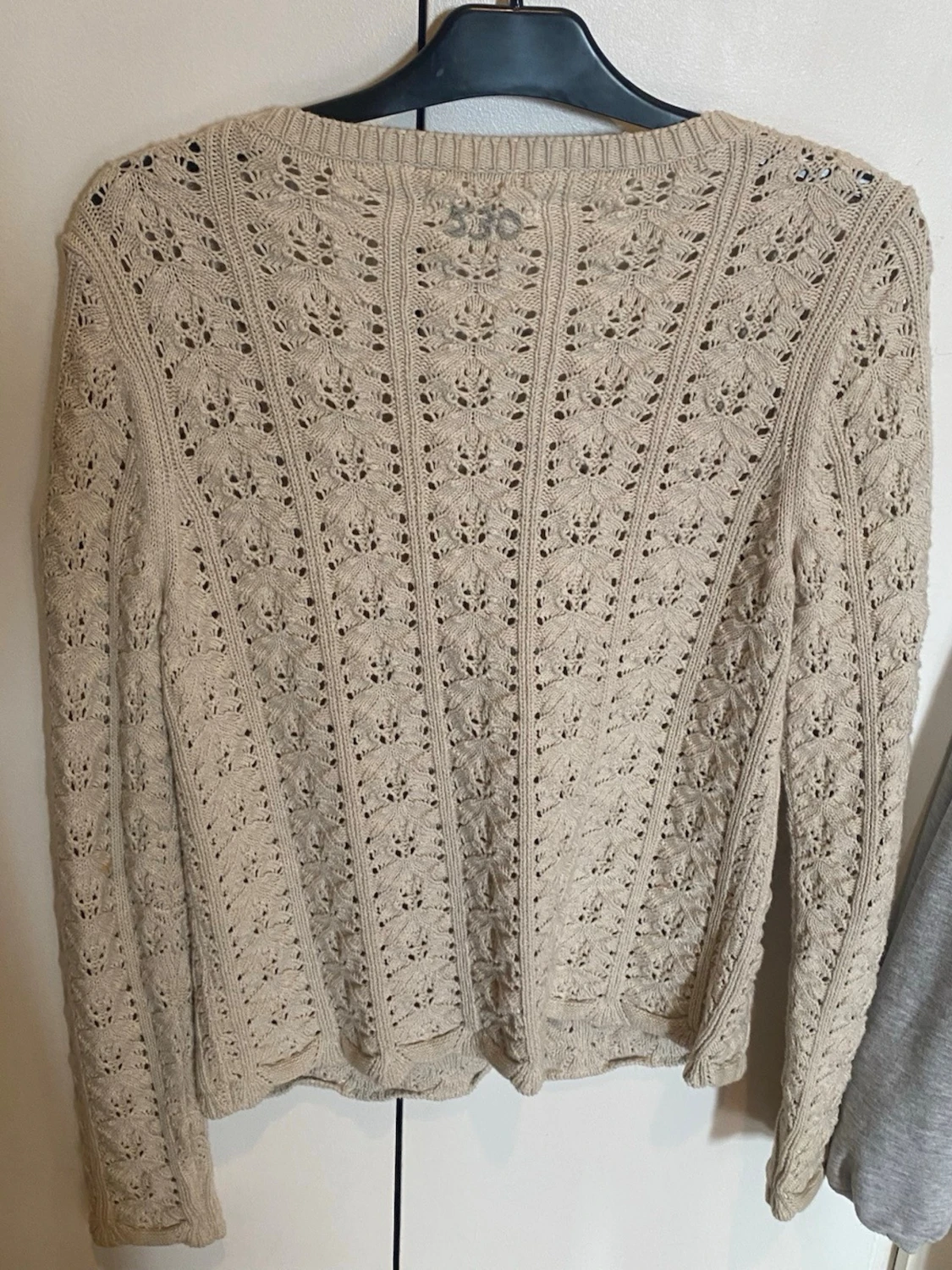 Beige kofta med rosetter Odd Molly - 2