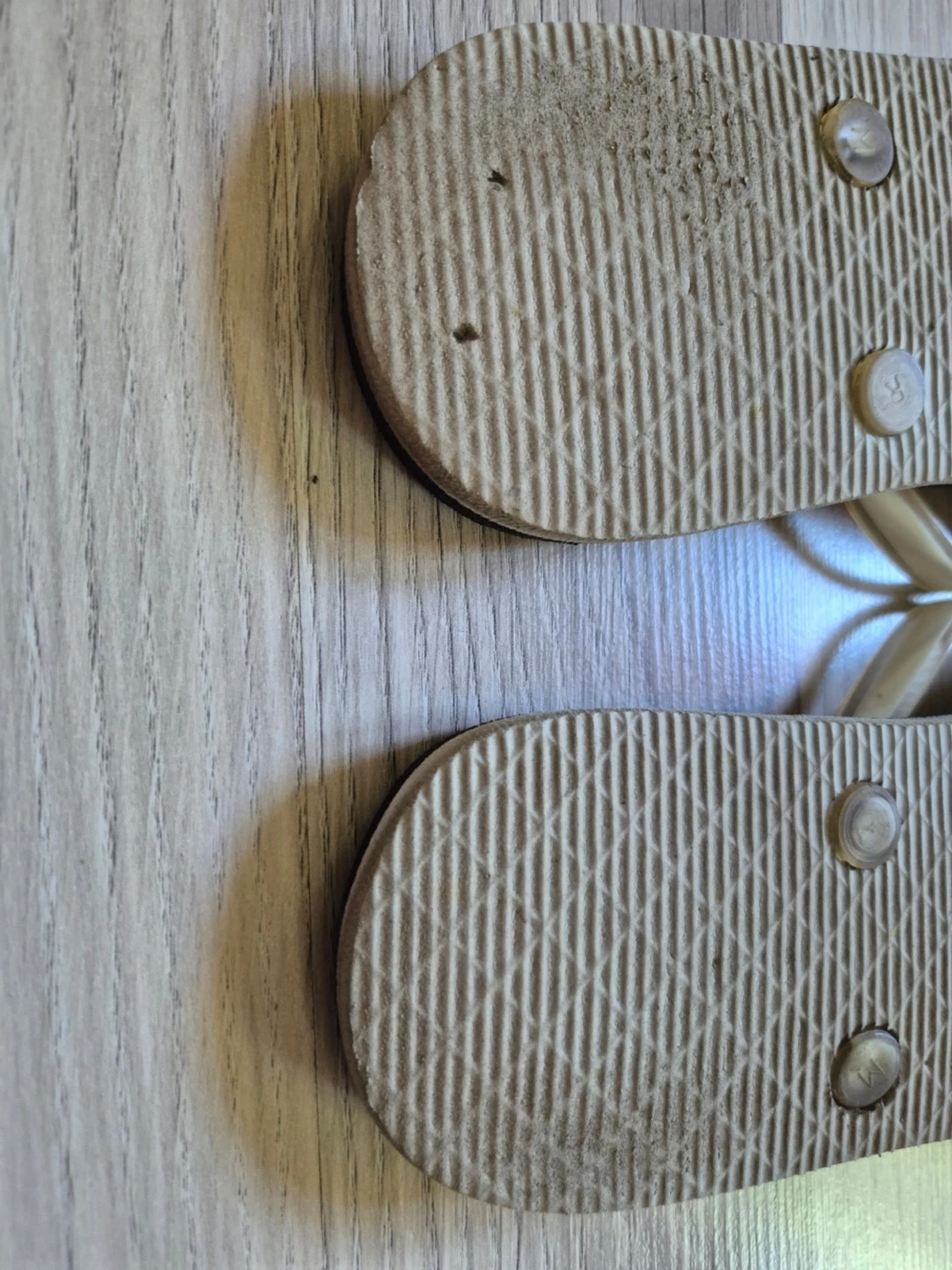 Svarta flipflops med hjärtmönster - 5