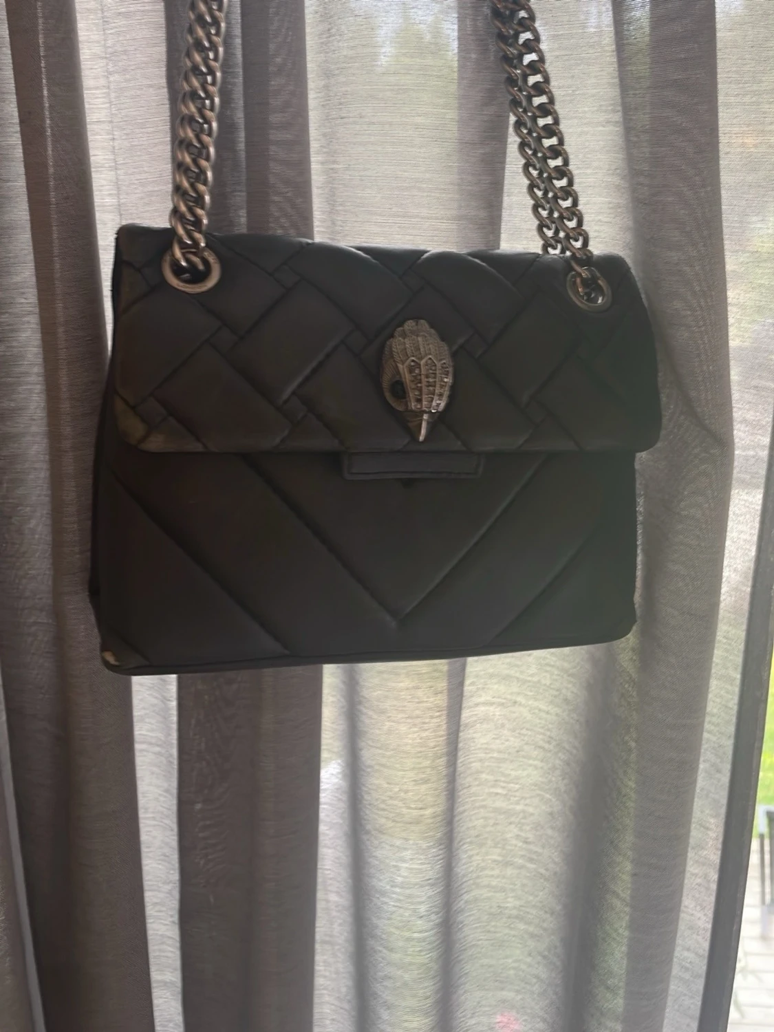 Svart quiltad handväska Kurt Geiger