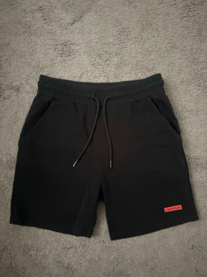 Calvin klein shorts - CK shorts storlek M passar på S oxå. Skick 9/10
