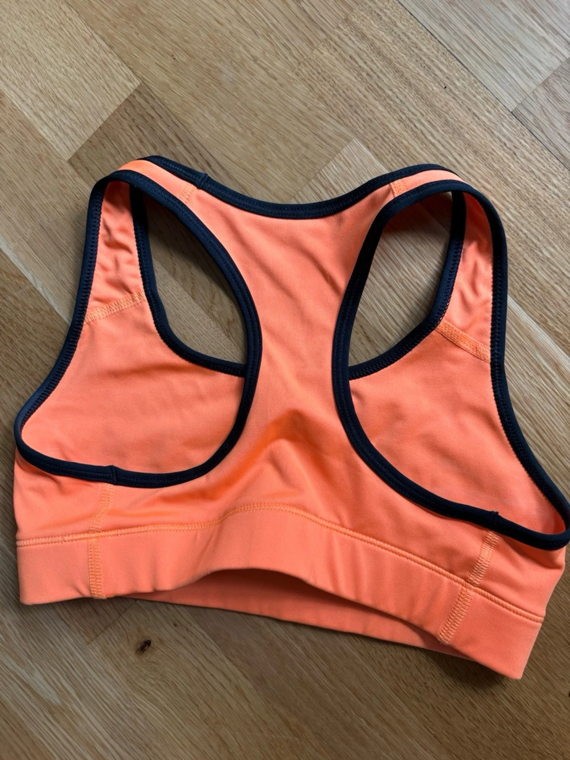 Orange sport-bh från Nike - 2