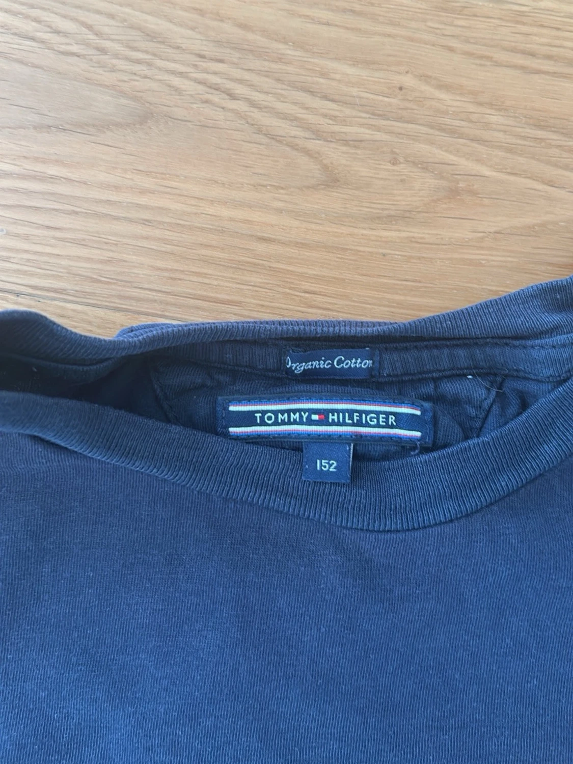 Mörkblå Tommy hilfiger  t-shirt  - 2