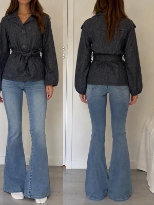 Vintage jacka  - Snygg jacka i lite jeans aktigt tyg, bra skick 