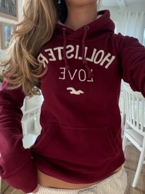 Hollister hoodie  - Foder endast i luva. Frakt 24h. 